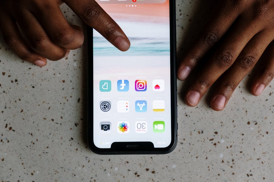can people see if you screenshot their instagram story
